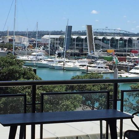 شقة Luxury Waterfront Nest Above Viaduct Harbour أوكلاند المظهر الخارجي الصورة