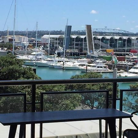شقة Luxury Waterfront Nest Above Viaduct Harbour أوكلاند المظهر الخارجي الصورة
