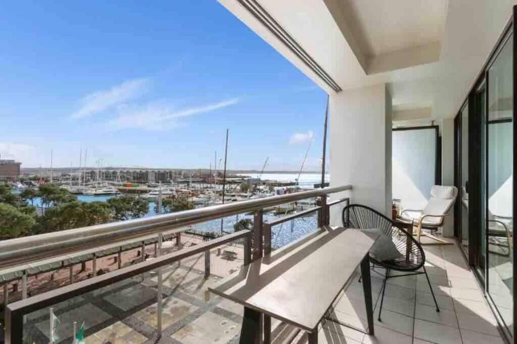 شقة Luxury Waterfront Nest Above Viaduct Harbour أوكلاند المظهر الخارجي الصورة